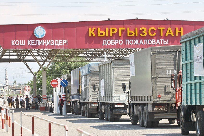 Председатель Кабинета министров Адылбек Касымалиев подвёл итоги 100-дневных реформ на аппаратном совещании,